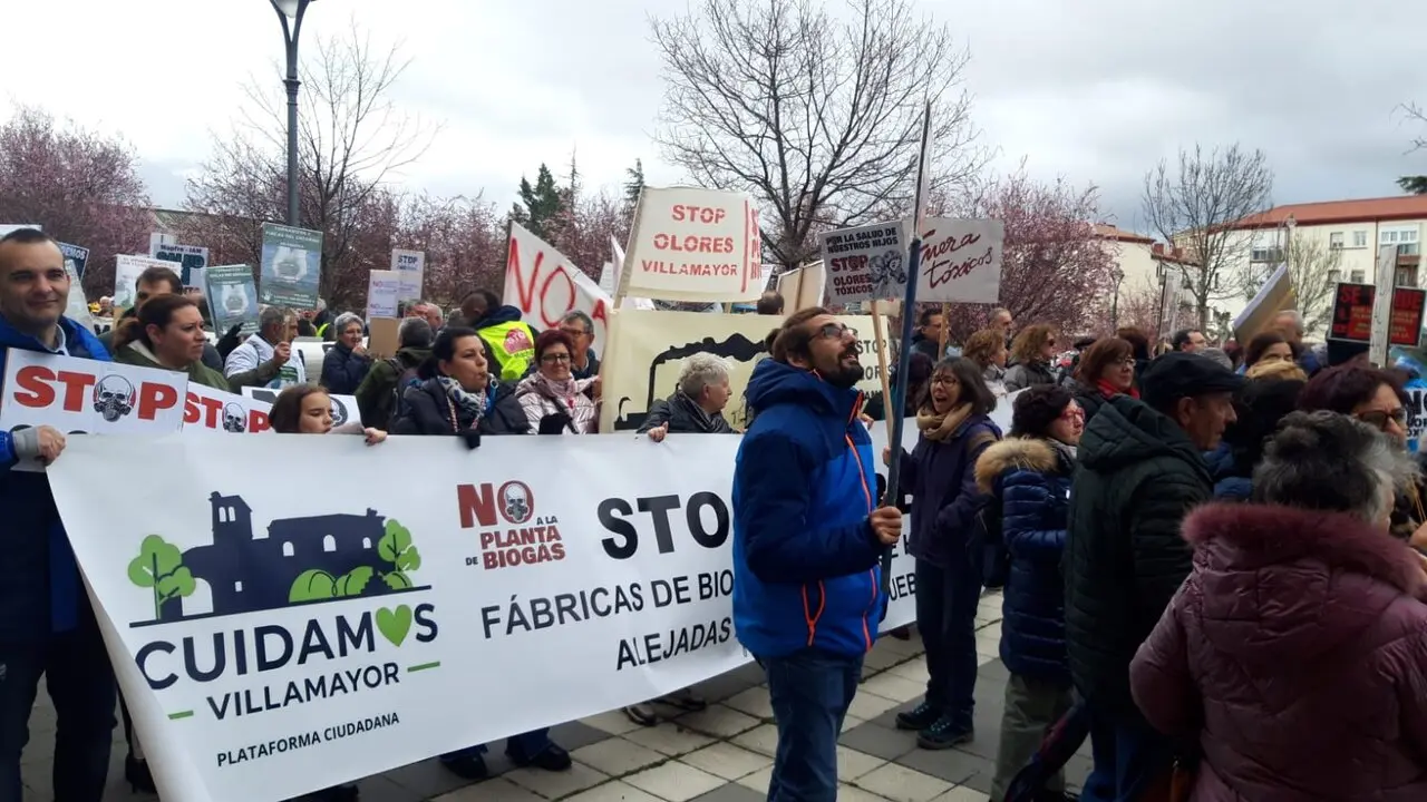 Los zamoranos alzan la voz en Valladolid contra las macro-plantas de biogás y macro-granjas. IMAGEN CEDIDA