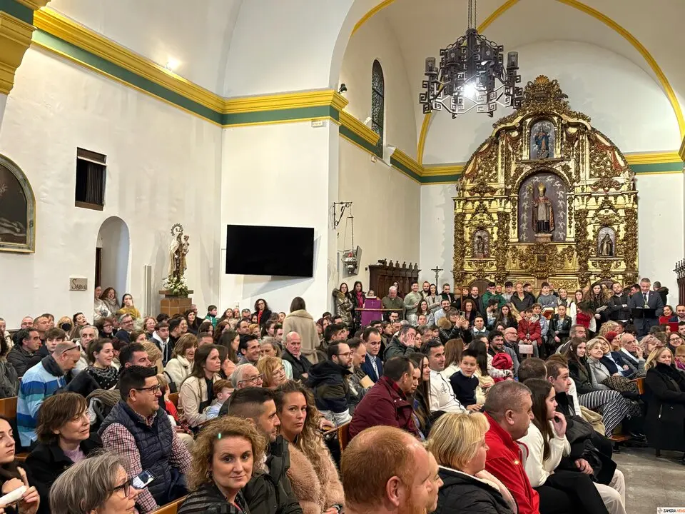 Más de 200 nuevos hermanos se unen a la Hermandad de la Tercera Caída