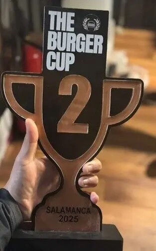 Una hamburguesa zamorana queda subcampeona de la Burger Cup de Salamanca