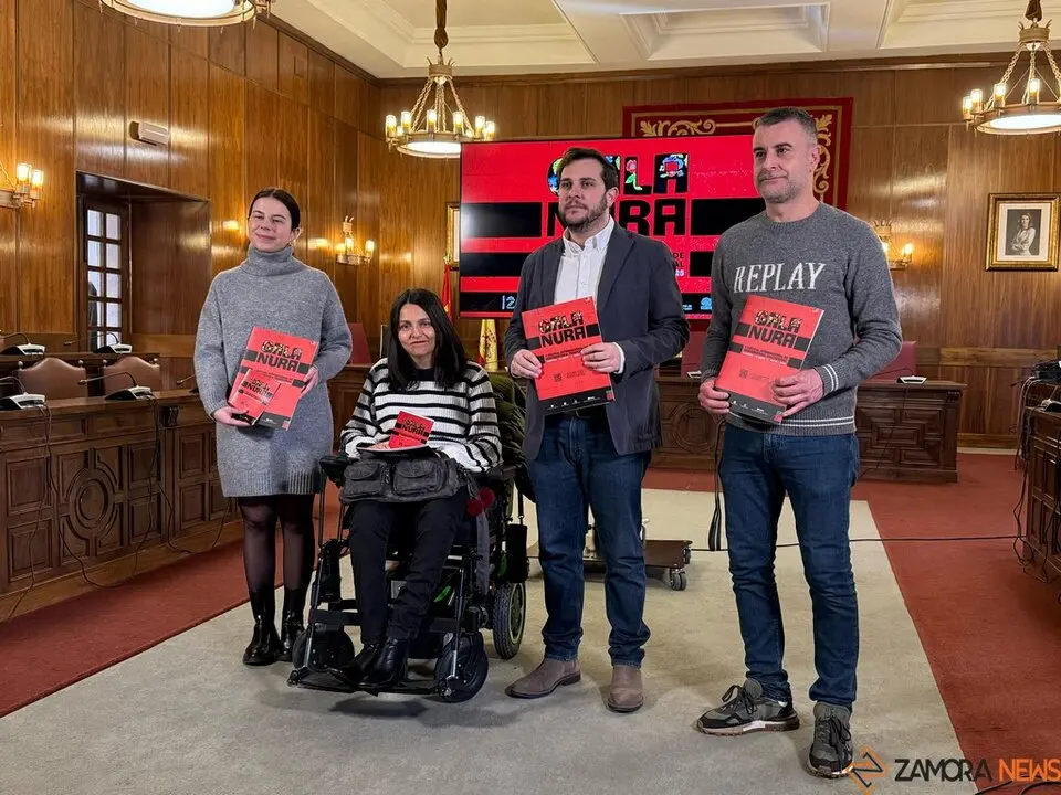 presentación  Festival Internacional de Indumentaria Tradicional Galanura