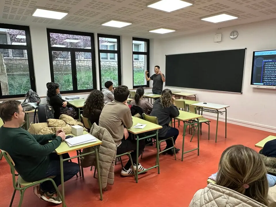 charla informativa sobre el proceso de oposiciones de Secundaria 2024