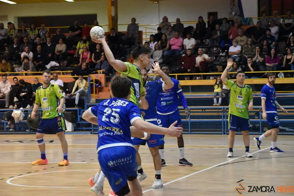 Balonmano Caja Rural de Zamora vs Base Oviedo_2
