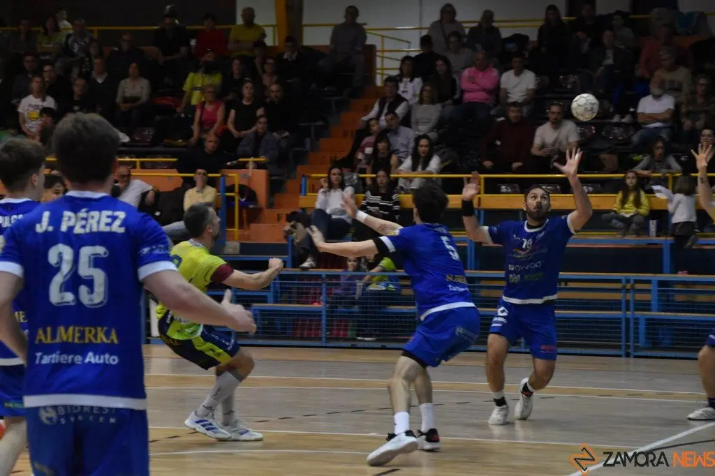 Balonmano Caja Rural de Zamora vs Base Oviedo_9