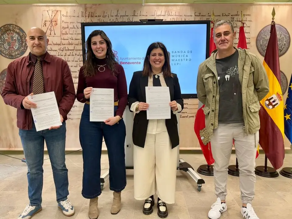 firma de convenio Maestro Lupi Benavente