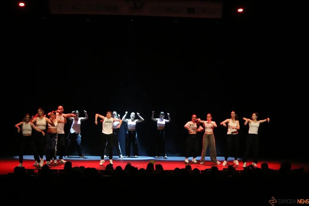 Escuela en Danza convierte el Ramos en escenario de inclusión, arte y emoción