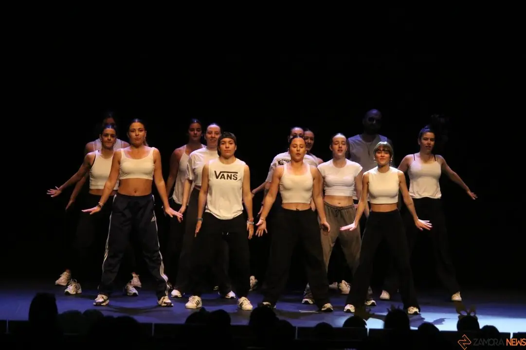 Escuela en Danza convierte el Ramos en escenario de inclusión, arte y emoción