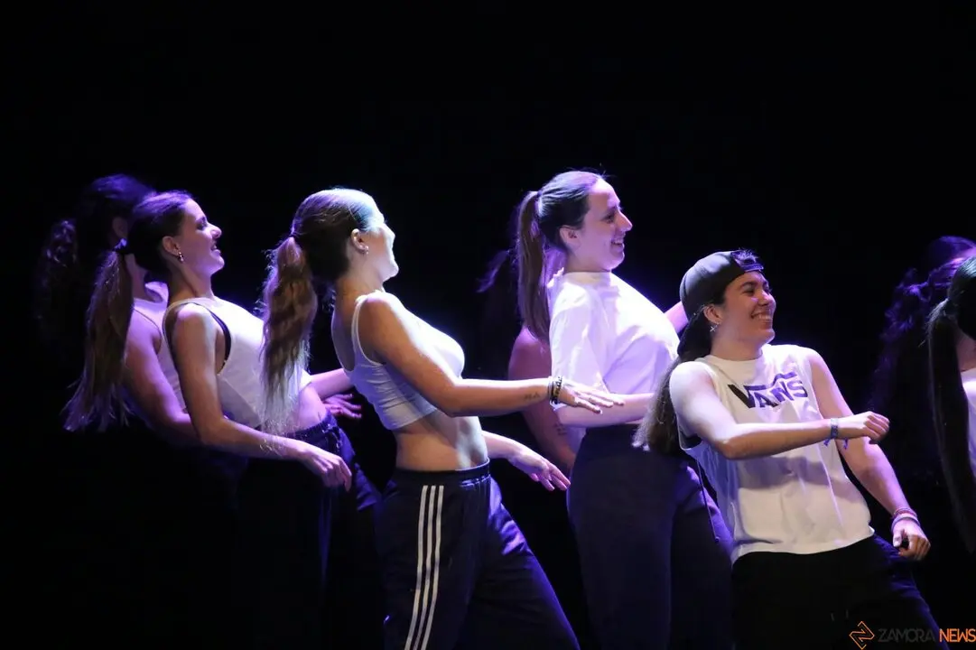 Escuela en Danza convierte el Ramos en escenario de inclusión, arte y emoción