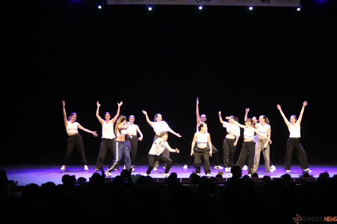 Escuela en Danza convierte el Ramos en escenario de inclusión, arte y emoción