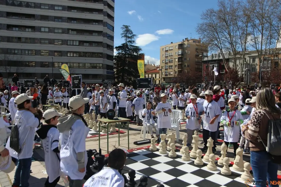 La tercera edición de ‘Pequeños Gigantes’ reúne a 22 colegios de la provincia en un torneo al aire libre