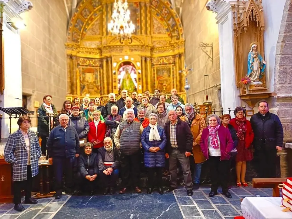 El Obispo de Astorga lidera un retiro espiritual para agentes de pastoral y participantes de la EDEU en Ríonegro del Puente
