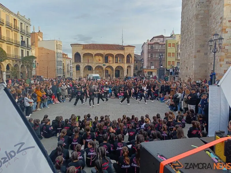 Salson Dance en la Plaza Mayor 
