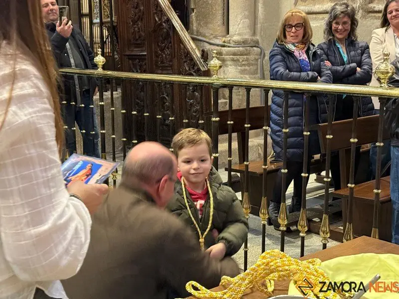 nuevos hermanos Hermandad de Jesús Luz y Vida _3