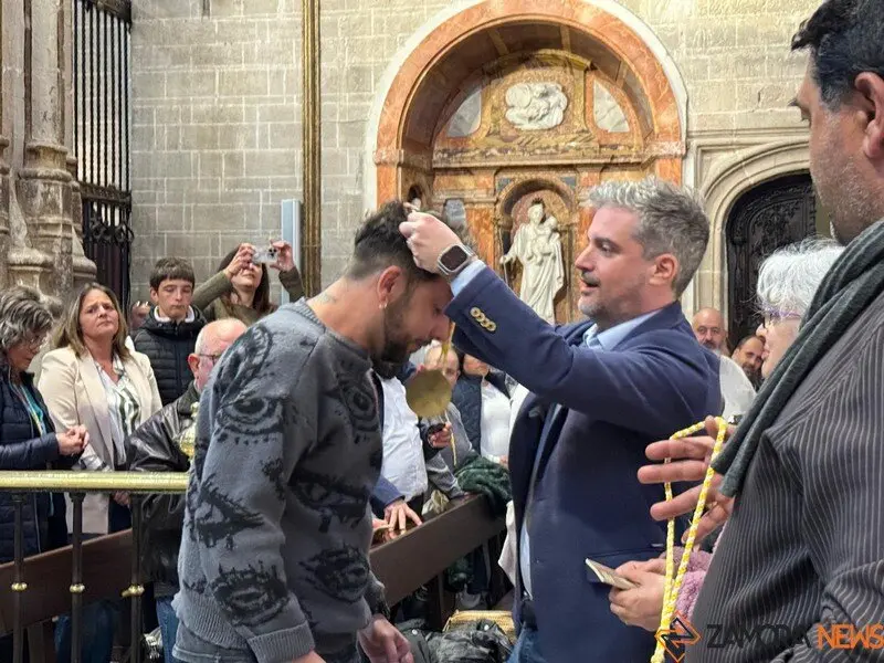 nuevos hermanos Hermandad de Jesús Luz y Vida _7