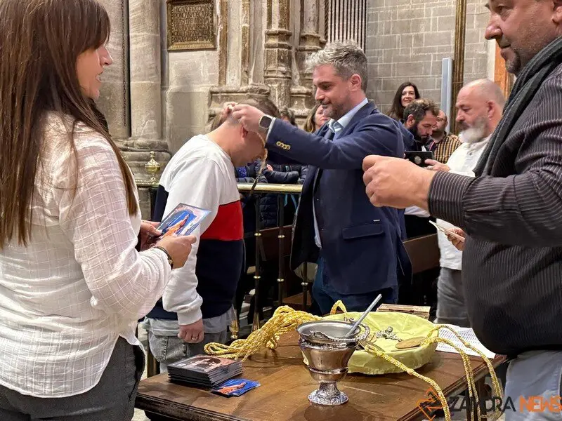 nuevos hermanos Hermandad de Jesús Luz y Vida _9