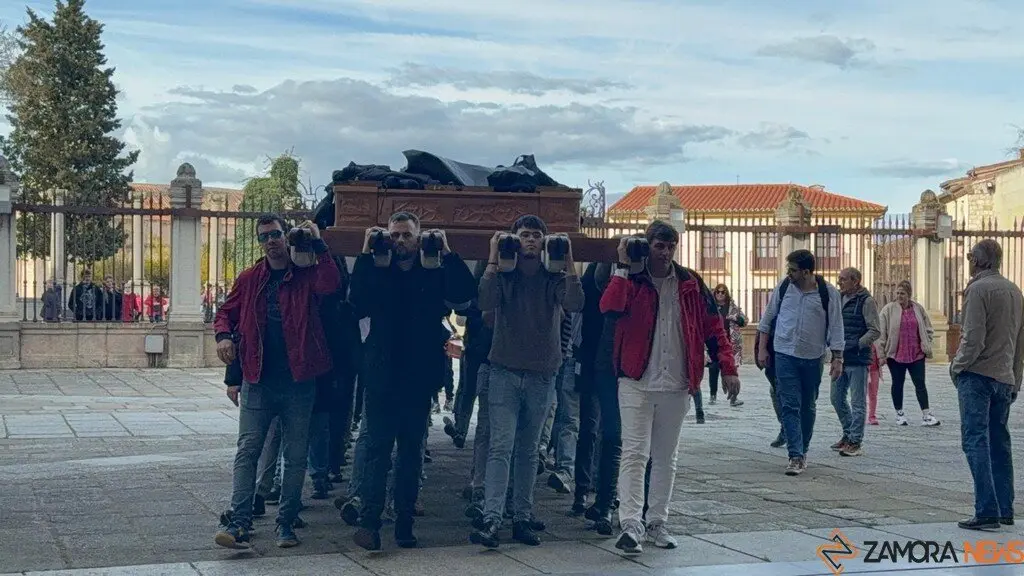 traslado de pasos de la Hermandad de Jesús Luz y Vida _3