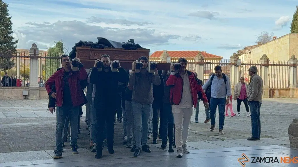 traslado de pasos de la Hermandad de Jesús Luz y Vida _4