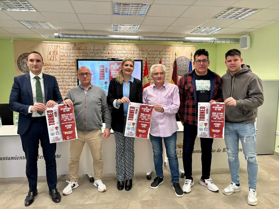 Rafa Guerrero arbitrará el Primer Torneo de Fútbol 7 por el Día del Niño en Benavente