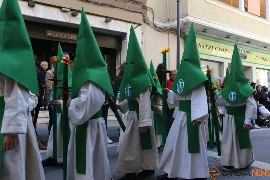 procesión de Semana Santa, colegio La Milagrosa _16