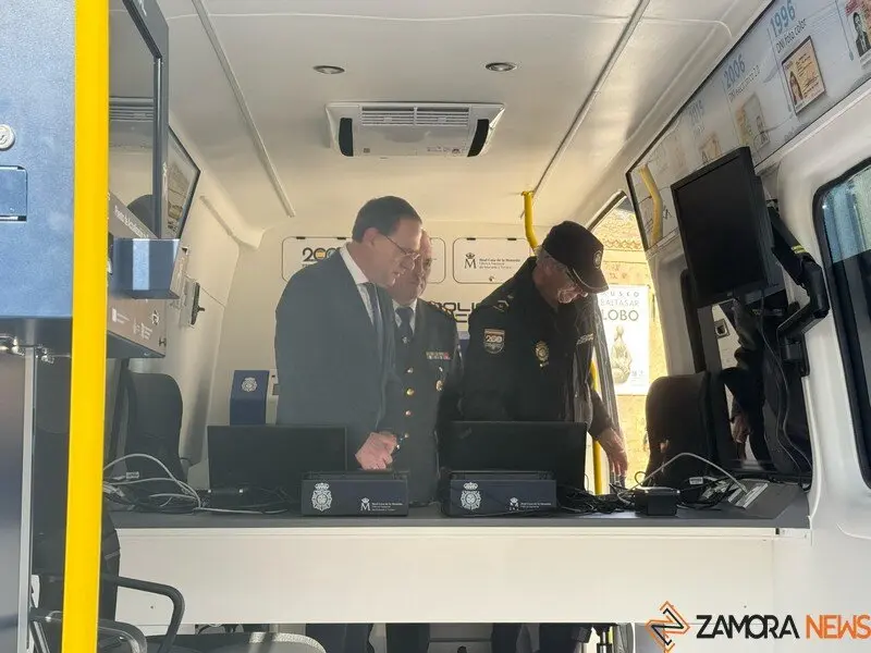 VIDOC, la oficina móvil de DNI y pasaporte _9