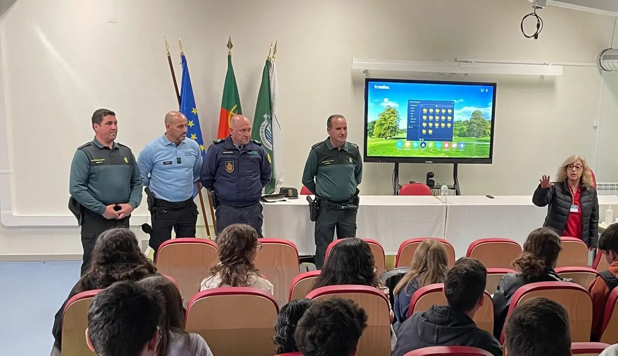 La Guardia Civil de Zamora extiende su Plan Director a centros educativos en Portugal