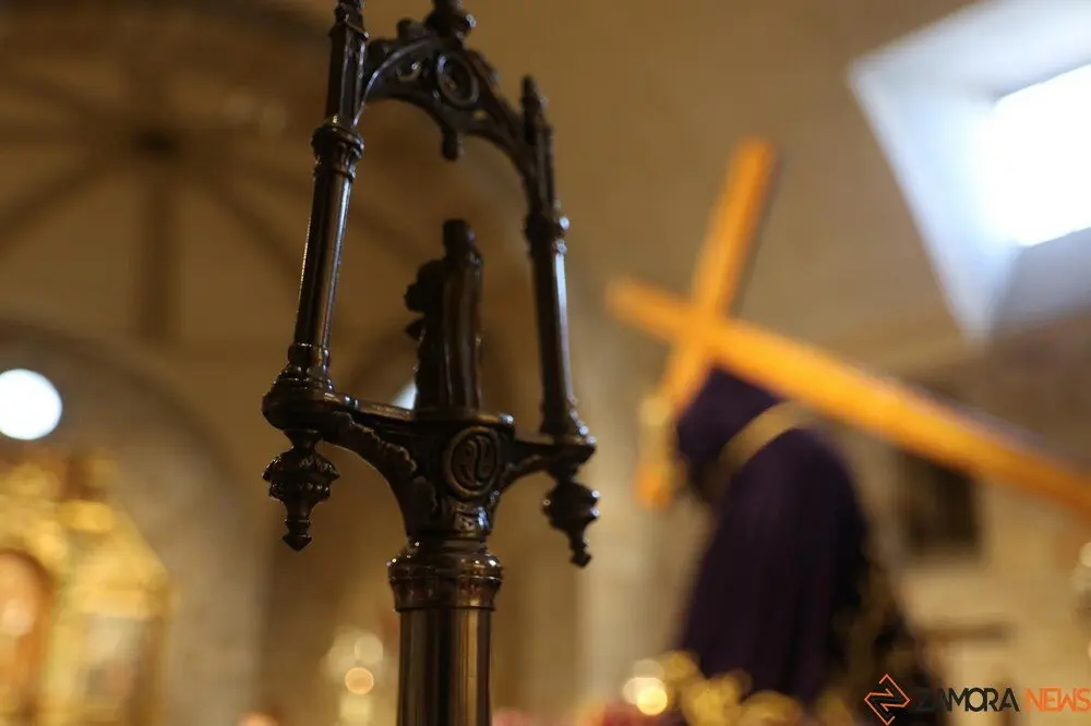 nazareno san frontis jueves traslado_12