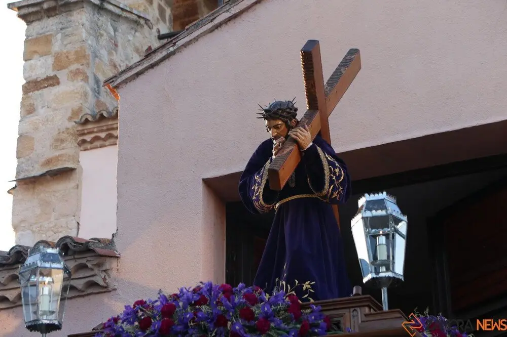 nazareno san frontis jueves traslado_26