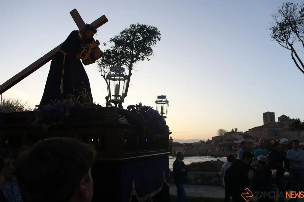 nazareno san frontis jueves traslado_29