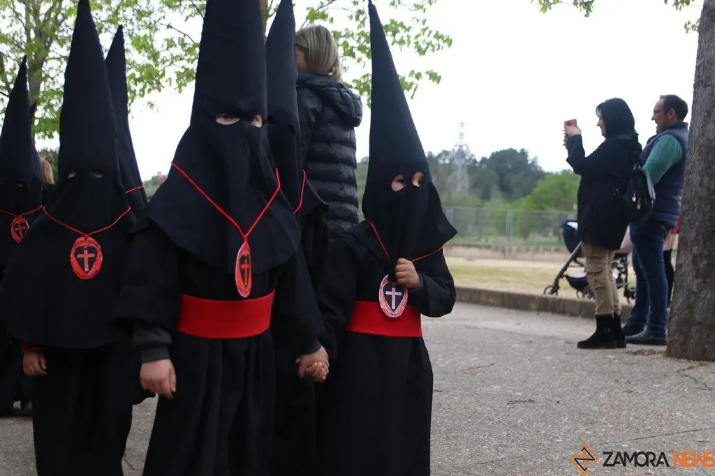 Procesión Colegio corazón de María_13