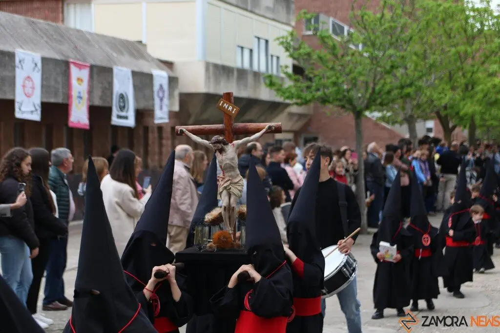 Procesión Colegio corazón de María_21