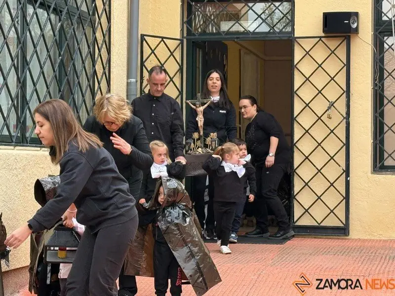 procesión de Semana Santa escuela infantil Virgen de la Concha _9