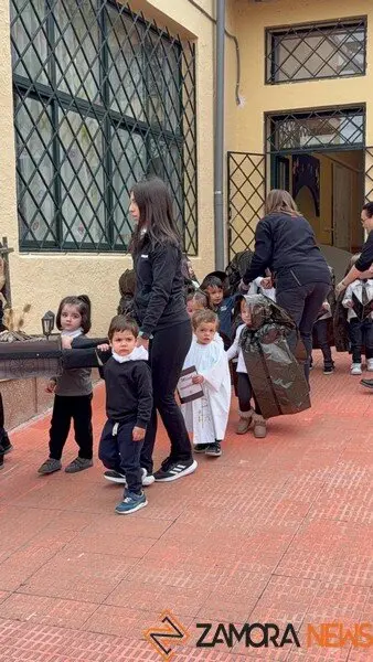 procesión de Semana Santa escuela infantil Virgen de la Concha _11