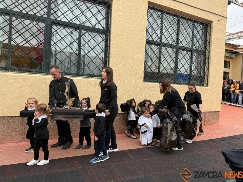 procesión de Semana Santa escuela infantil Virgen de la Concha _14