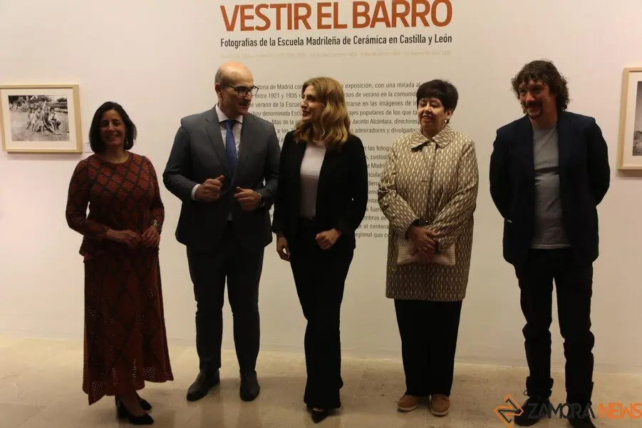 exposición Vestir de Barro _12