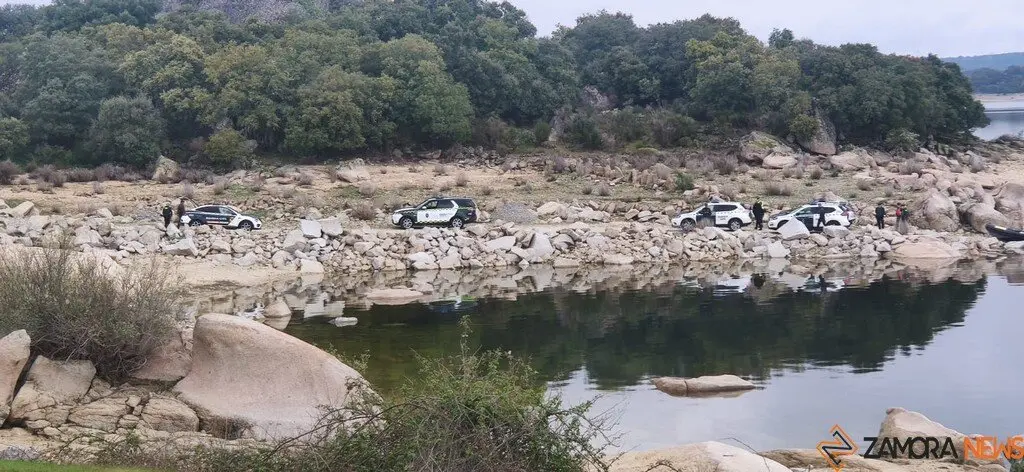 opertativo de búsqueda en la Almendra 