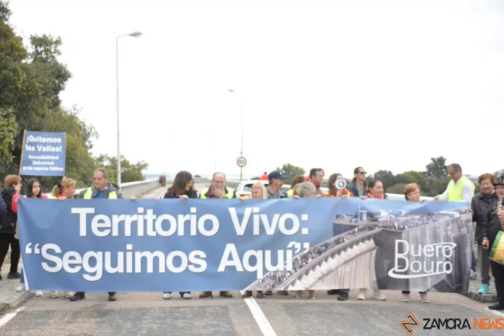almendra protesta_28