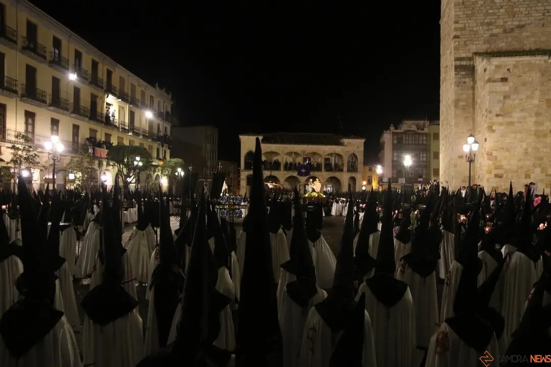 Hermandad de Jesús en su Tercera Caída