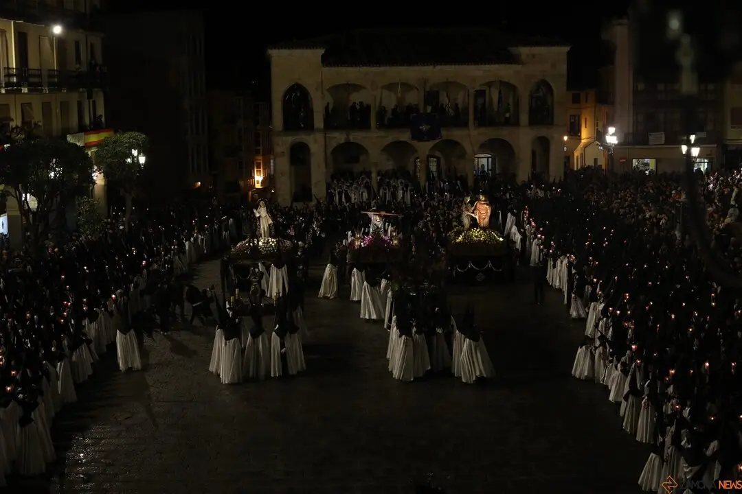 Hermandad de Jesús en su Tercera Caída