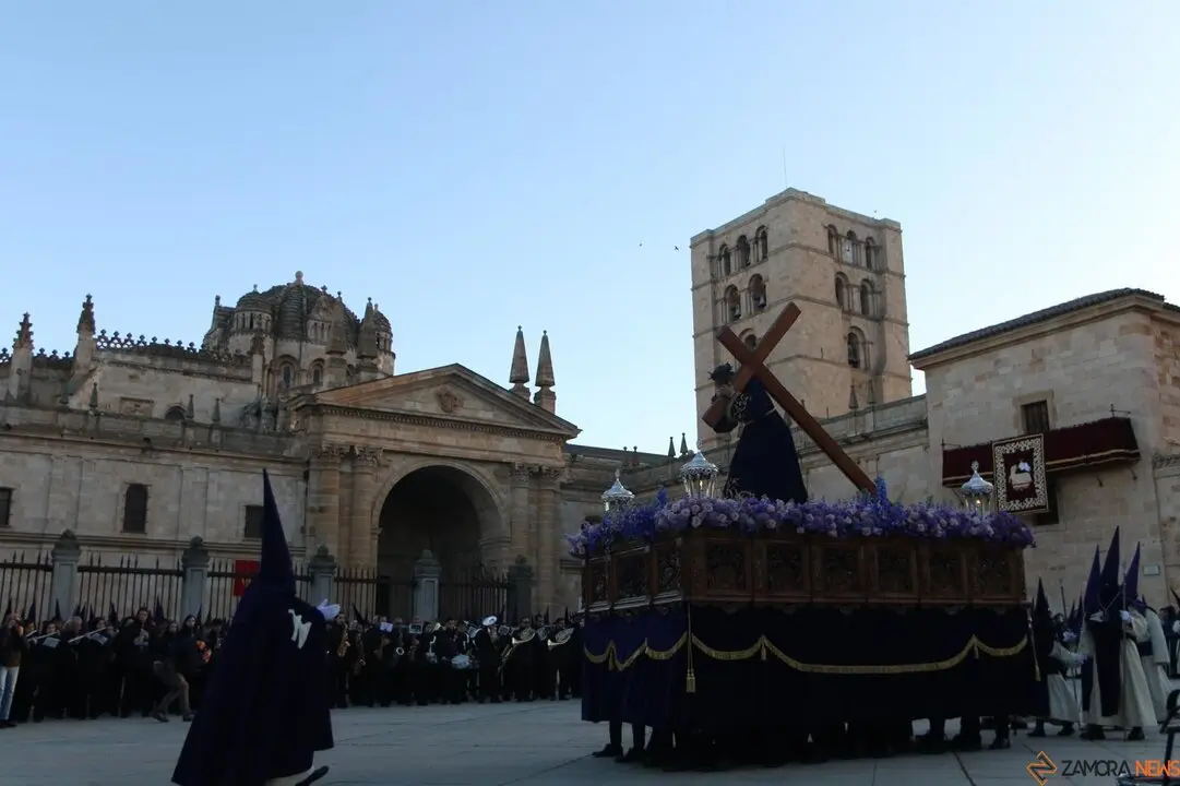 Cofradía de Jesús del Vía Crucis