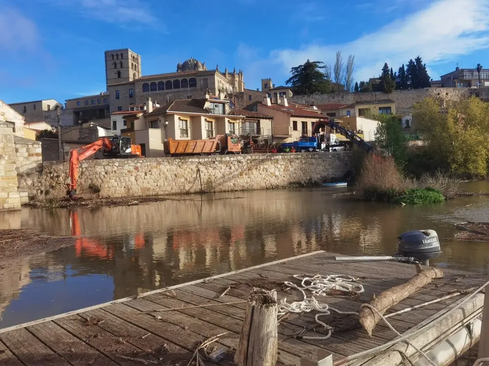 limpieza aceñas de Olivares