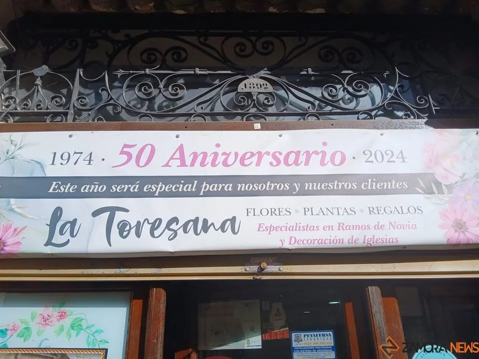 vestir santos en Toro _18