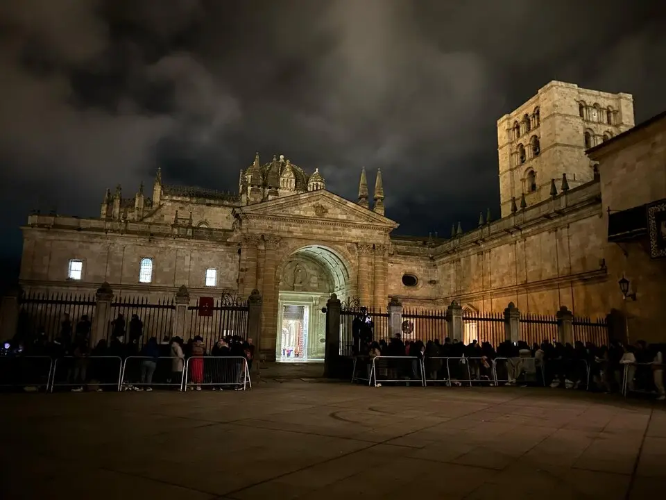 yacente catedral