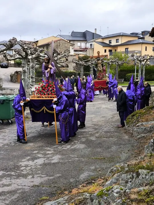 Viacrucis, Mombuey
