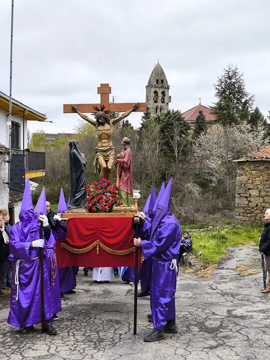 Viacrucis, Mombuey