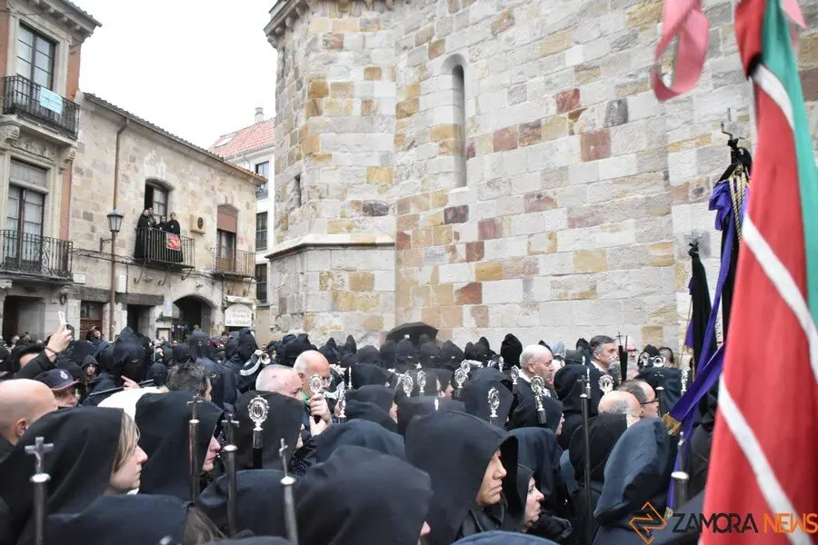 La Soledad no sale en procesión por la lluvia _9