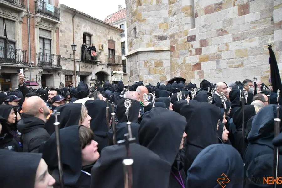 La Soledad no sale en procesión por la lluvia _14
