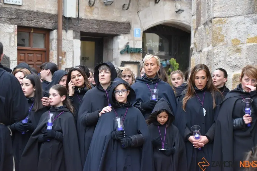 La Soledad no sale en procesión por la lluvia _33