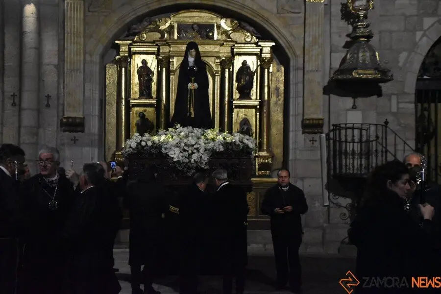 La Soledad no sale en procesión por la lluvia _44
