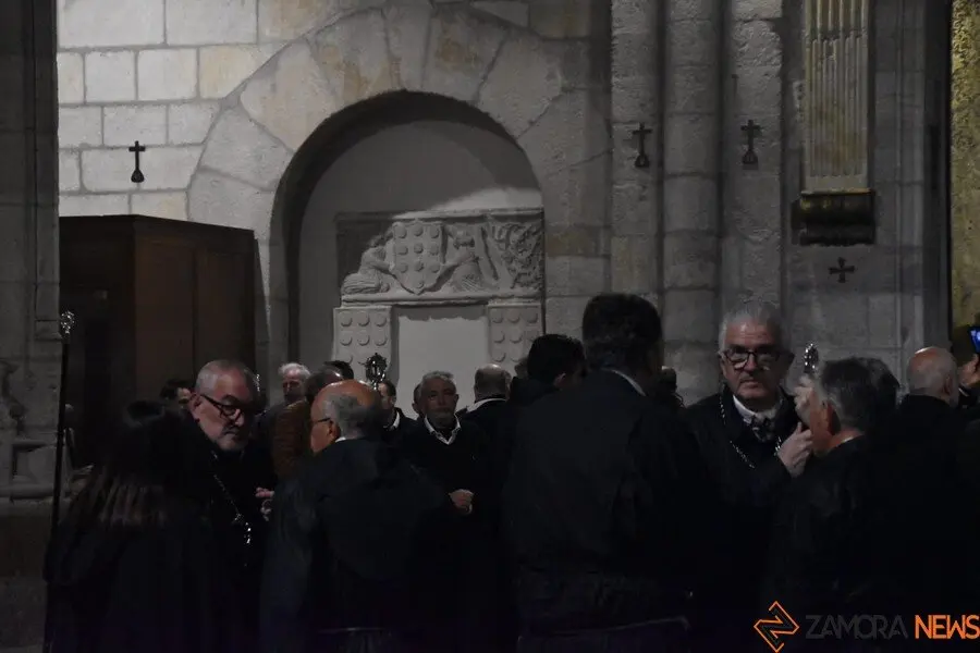 La Soledad no sale en procesión por la lluvia _45