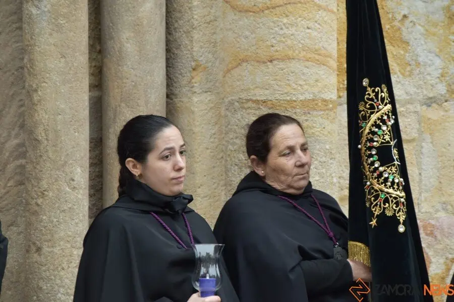 La Soledad no sale en procesión por la lluvia _50