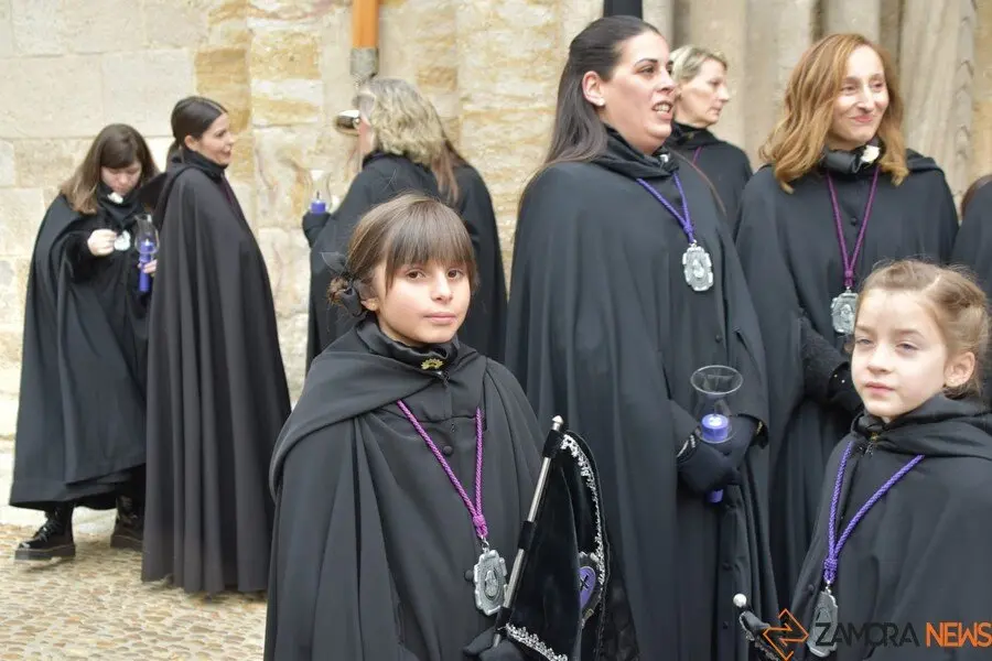 La Soledad no sale en procesión por la lluvia _51